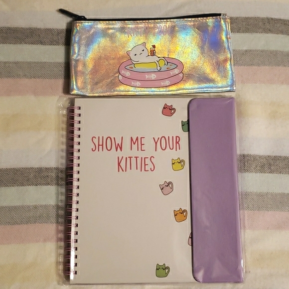 Forever 21 Cat Notebook, Tote & Accessories - Picture 3 of 8
